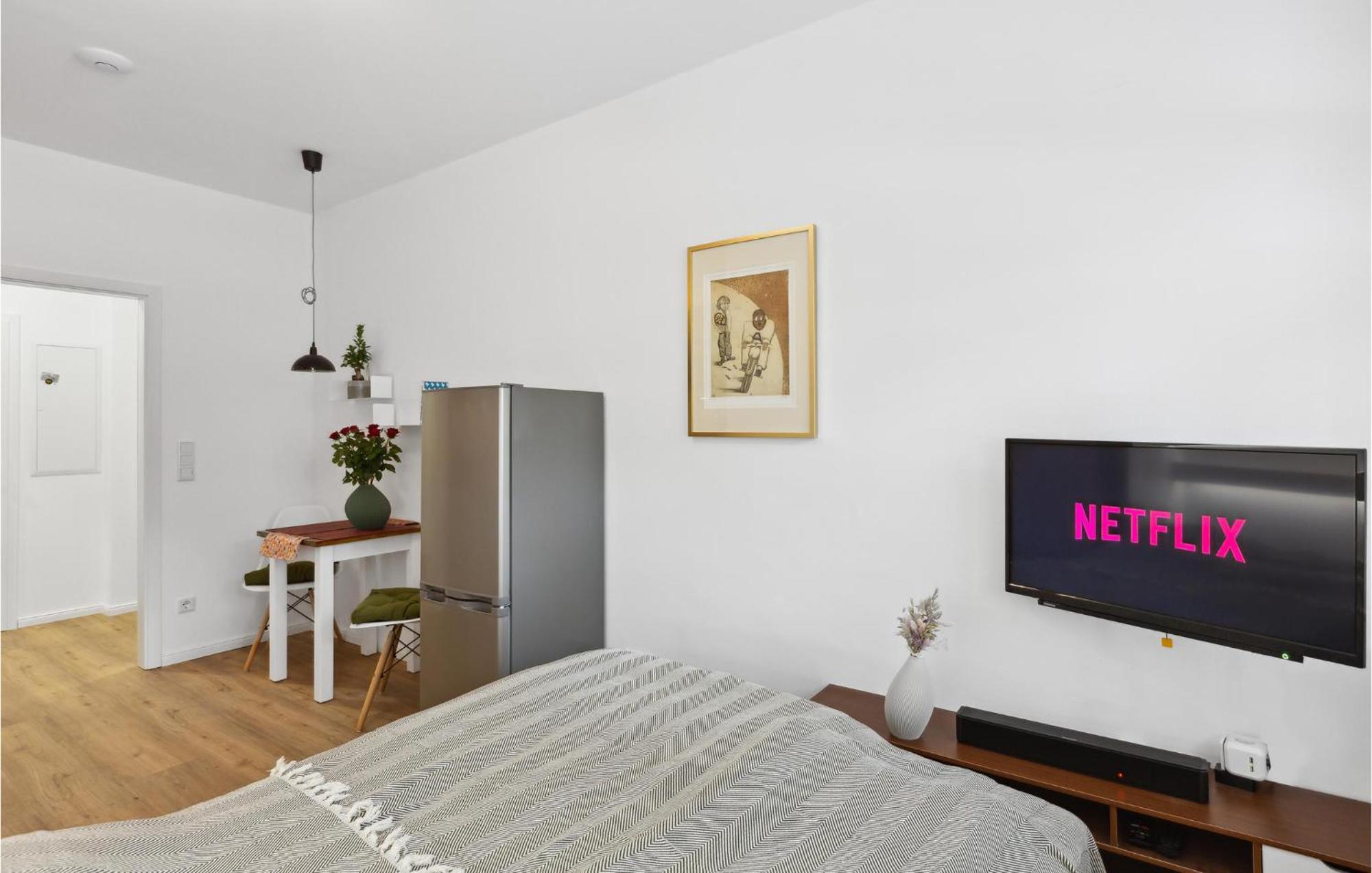 Pet Friendly Apartment In Naumburg With Kitchen Экстерьер фото